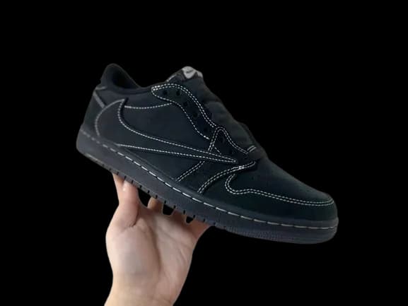 TRAVIS SCOTT X JORDAN