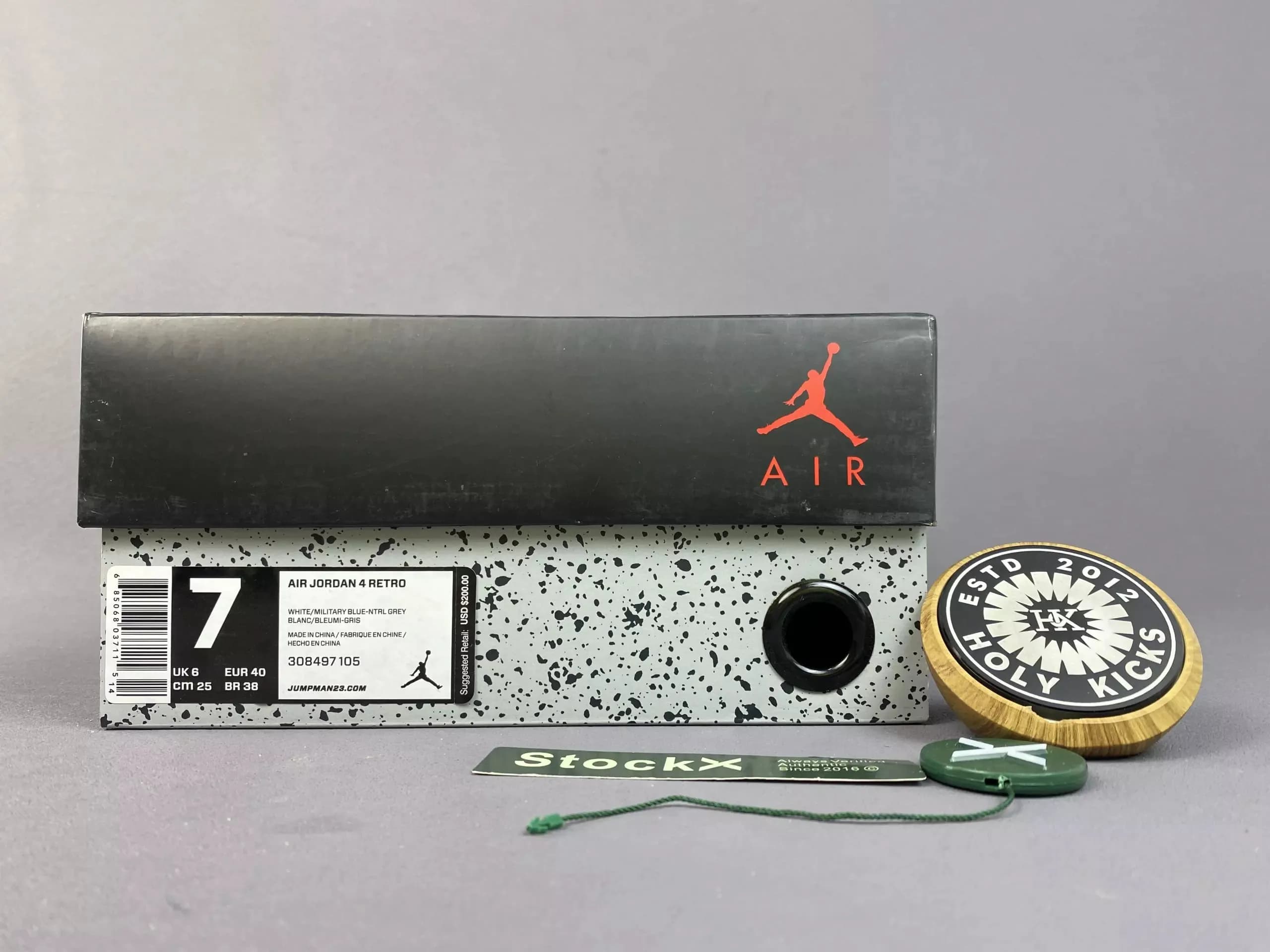 Jordan 4 Bred - Image 2