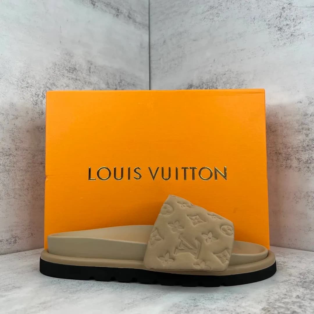 LV slipper - Image 2