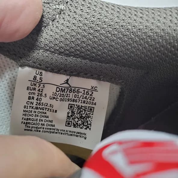 Travis Scott x Air Jordan 1 Low OG Reverse Mocha - Image 2