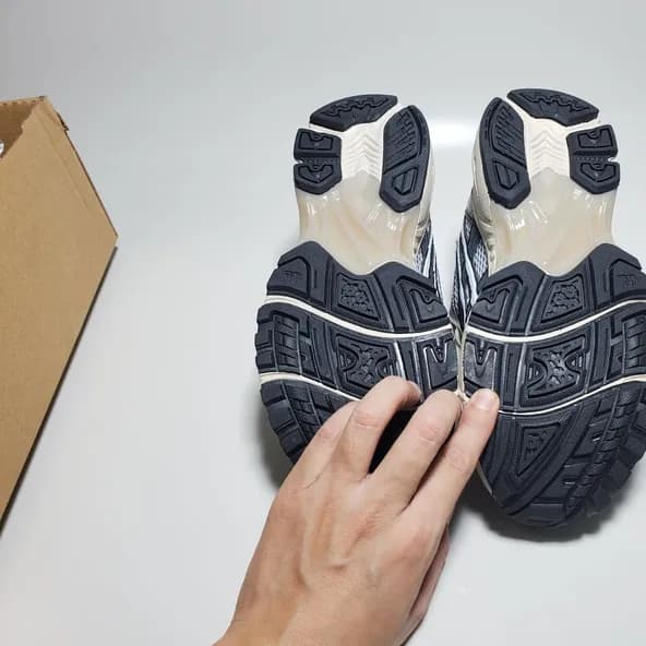 Asics Gel Kayano 14 Black Glacier Grey - Image 4