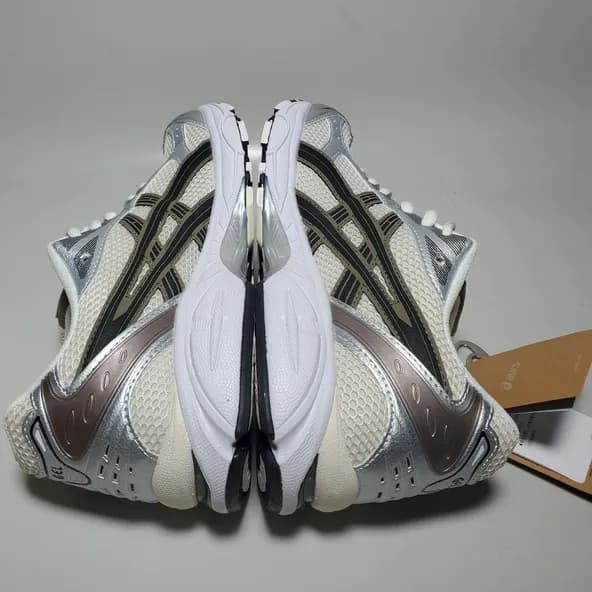 Asics Gel Kayano 14 ​Silver Cream - Image 3