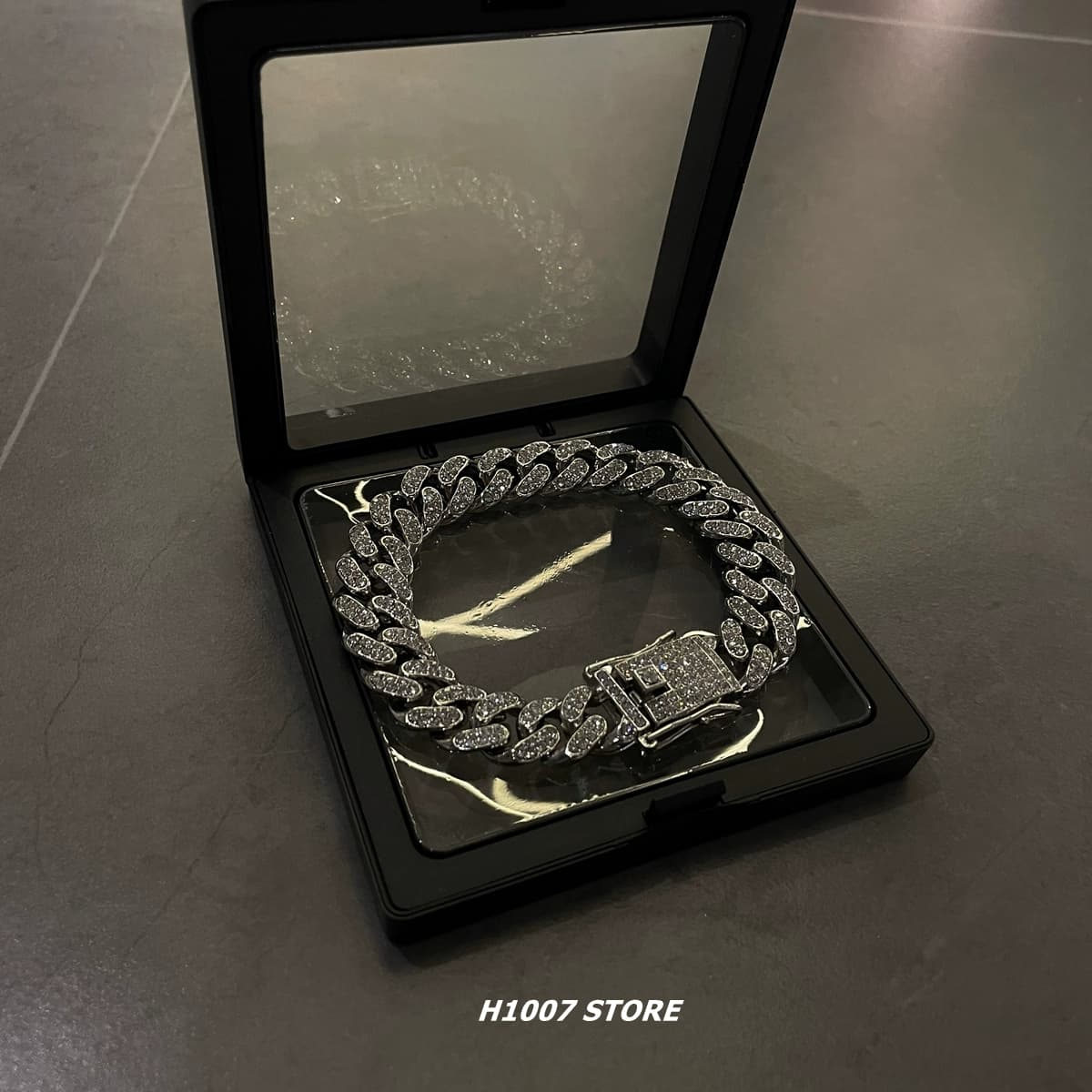 Wang Jiaer's same style full diamond Cuban bracelet for men trendy silver diamond inlaid European and American hip-hop style niche design for couples